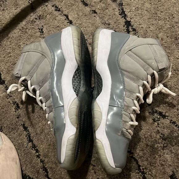 Size 11 Jordan 11 Cool Grey - Picture 2 of 7